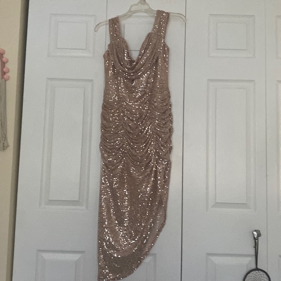 Gold Rose Samantha Gown (medium) - Picture 2 of 10